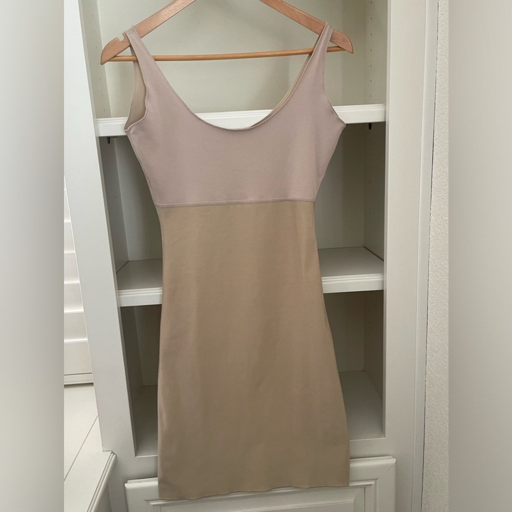 Women's Spanx Hide & Sleek Slip-Suit Shapewear M